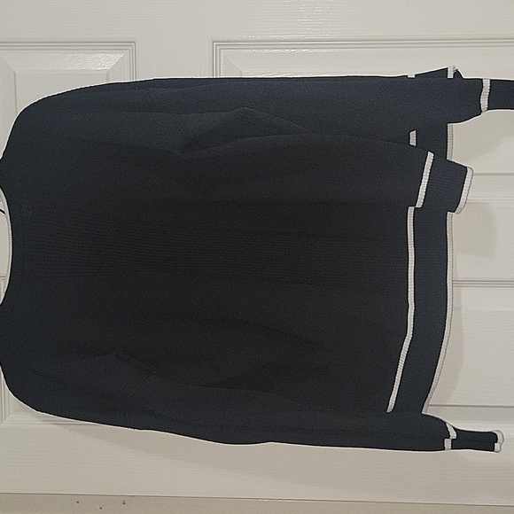 SWEATER - Picture 2 of 4